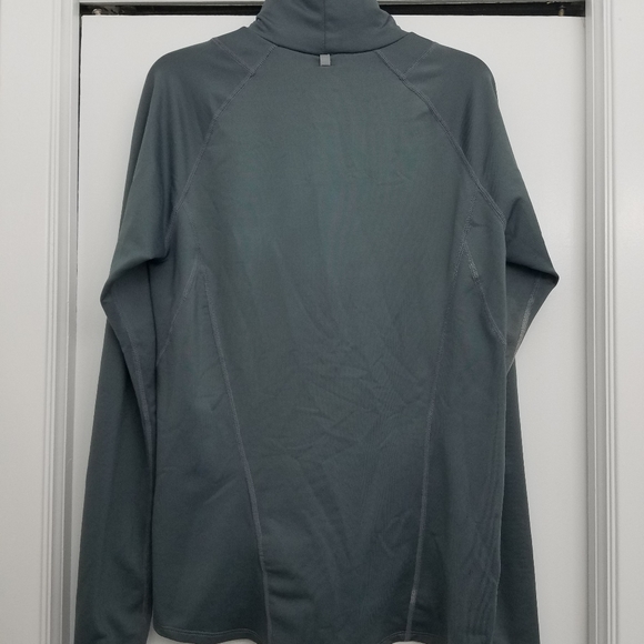 Nike Turtleneck Long-Sleeve Active Shirt - Picture 3 of 5